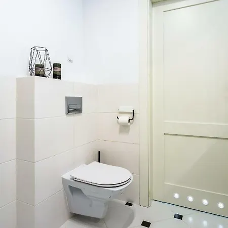 Apartament 43 Z Widokiem Na Jezioro - Gizycko Exterior photo